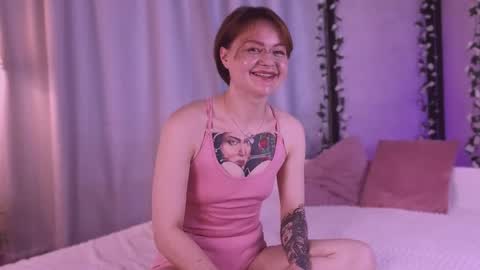Snapshot of pvwg_mariam chatting on October 10, 2025, 7:40 am Mariam online show from October 10, 2025, 7:40 am