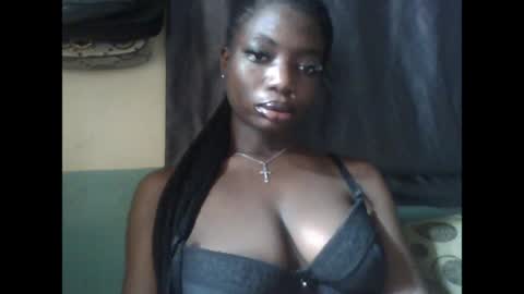 Snapshot of pweedy_ora chatting on June 10, 2026, 9:52 am ora online show from June 10, 2026, 9:52 am