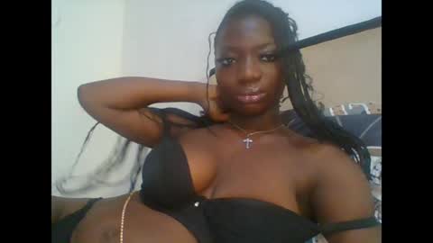 Snapshot of pweedy_ora chatting on July 19, 2026, 9:35 am ora online show from July 19, 2026, 9:35 am