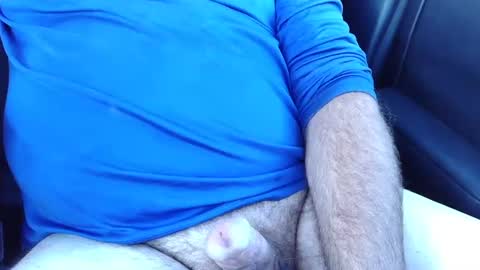 pyrichar31 online show from December 1, 2025, 7:52 pm