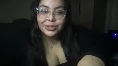 Prettypink Tinyhole online show from January 12, 2025, 2:14 am