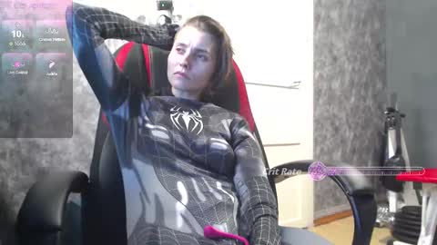 Lola online show from October 17, 2025, 10:40 am