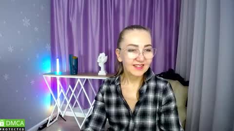 Snapshot of queen_a_n_i chatting on September 28, 2025, 2:44 pm A N I Ill be here on December 1st online show from September 28, 2025, 2:44 pm
