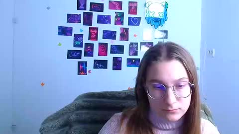 Snapshot of queen_amelie chatting on February 17, 2026, 12:34 pm Amelie online show from February 17, 2026, 12:34 pm