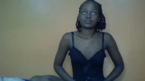 queen_banice online show from February 22, 2026, 9:57 pm