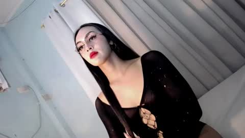 queen_danaya online show from July 3, 2026, 1:56 am