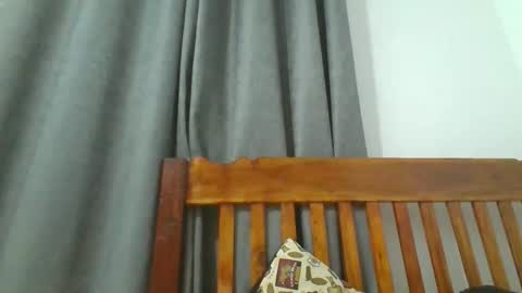 Snapshot of queen_diveer chatting on September 21, 2025, 6:09 pm queen_diveer online show from September 21, 2025, 6:09 pm
