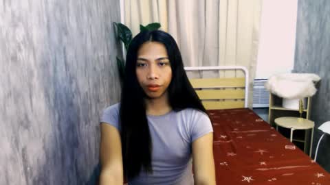 Snapshot of queen_gia chatting on April 11, 2026, 7:45 am queen_gia online show from April 11, 2026, 7:45 am