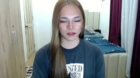 Snapshot of queen_heart0 chatting on January 12, 2026, 1:44 am shawny online show from January 12, 2026, 1:44 am