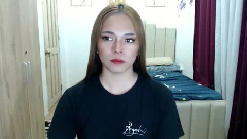 Snapshot of queen_heart0 chatting on January 18, 2026, 2:59 am shawny online show from January 18, 2026, 2:59 am