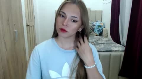 Snapshot of queen_heart0 chatting on February 16, 2026, 2:18 am shawny online show from February 16, 2026, 2:18 am