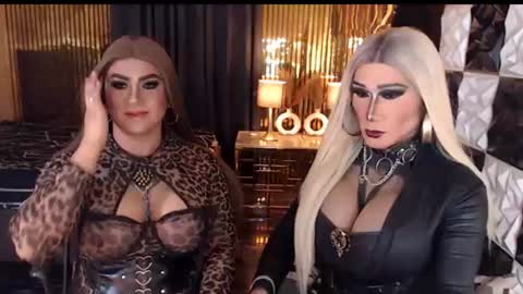queen_horsecock online show from June 20, 2026, 7:27 pm