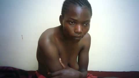 Snapshot of queen_joan chatting on February 19, 2025, 1:28 pm queen_joan online show from February 19, 2025, 1:28 pm