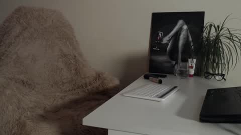 Jules. This is my new account online show from March 10, 2025, 5:22 am