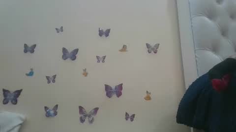 Snapshot of queen_kikih chatting on February 4, 2026, 5:41 pm Queen kikih online show from February 4, 2026, 5:41 pm