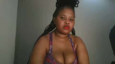 Snapshot of queen_kikih chatting on February 18, 2026, 4:03 pm Queen kikih online show from February 18, 2026, 4:03 pm