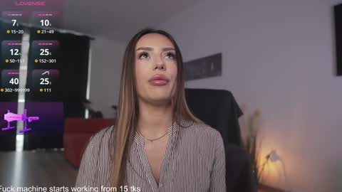 queen_leylla online show from March 21, 2026, 6:40 am