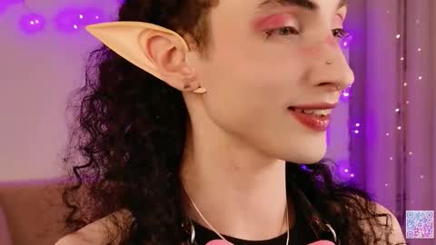 queen_of_tease online show from March 18, 2026, 9:40 pm