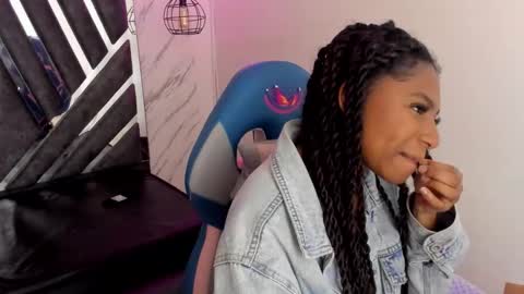   online show from October 30, 2025, 2:46 am