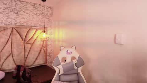   online show from November 22, 2025, 11:53 am