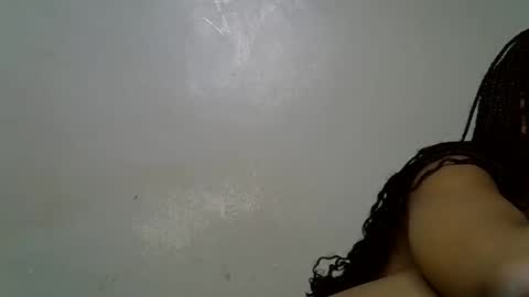 queen_polite online show from December 15, 2025, 8:40 am