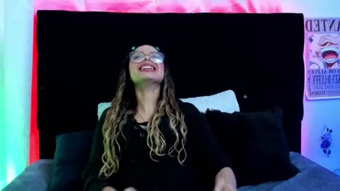 Snapshot of queen_stasy chatting on November 5, 2025, 9:59 pm Valentina online show from November 5, 2025, 9:59 pm