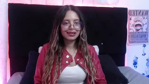 Snapshot of queen_stasy chatting on November 13, 2025, 11:03 pm Valentina online show from November 13, 2025, 11:03 pm