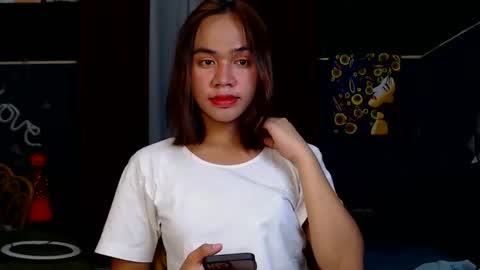 queen_vanner online show from November 3, 2025, 7:42 am