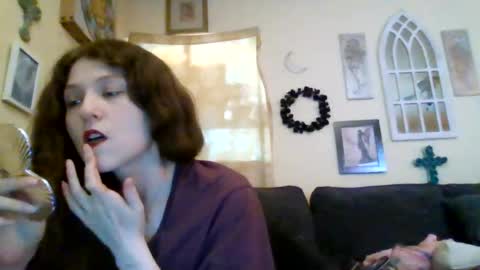 Snapshot of queencrimsonlvx chatting on June 12, 2026, 9:41 am queencrimsonlvx online show from June 12, 2026, 9:41 am