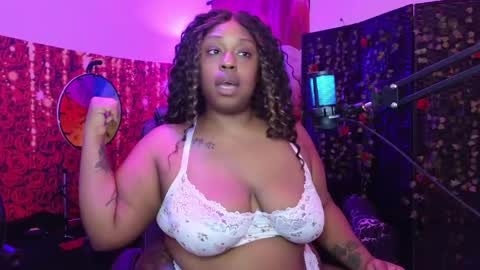 Queen Cherise Roze online show from April 10, 2026, 9:30 pm