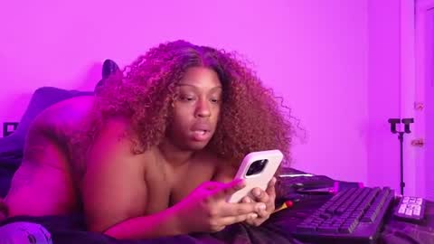 Queen Cherise Roze online show from July 1, 2026, 3:41 am