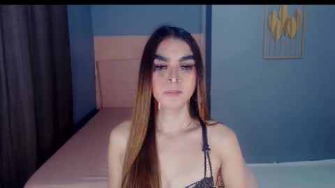 queenemeraldts online show from October 11, 2025, 2:55 am