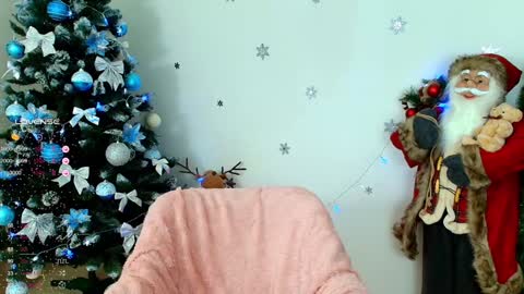 Snapshot of queenevamariaa chatting on December 27, 2024, 9:22 pm Help me to reach 150 K followers online show from December 27, 2024, 9:22 pm