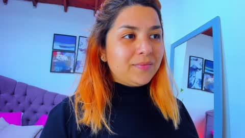 Queen online show from February 3, 2025, 7:21 pm