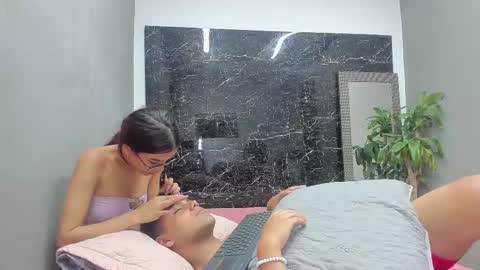 Snapshot of queenie_quinn09 chatting on March 6, 2025, 3:02 pm queenie_quinn09 online show from March 6, 2025, 3:02 pm