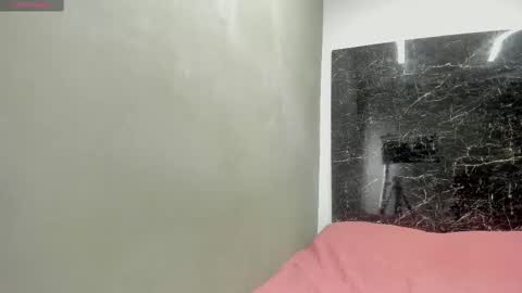 Snapshot of queenie_quinn09 chatting on March 10, 2025, 12:37 pm queenie_quinn09 online show from March 10, 2025, 12:37 pm