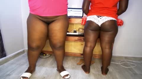 Snapshot of queenkiah chatting on October 8, 2025, 9:40 am Nina online show from October 8, 2025, 9:40 am