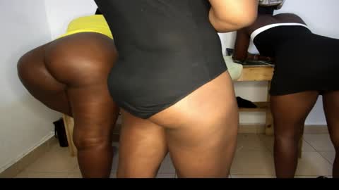 Nina online show from April 1, 2026, 1:41 pm