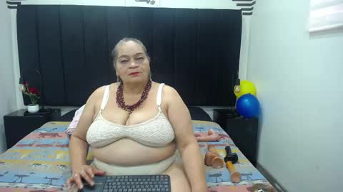 VickyBoobss online show from December 2, 2025, 7:42 pm