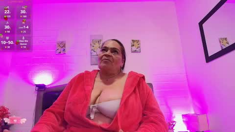 Snapshot of queenmature chatting on May 25, 2026, 7:20 pm VickyBoobss online show from May 25, 2026, 7:20 pm