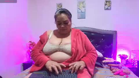 VickyBoobss online show from July 18, 2026, 1:43 am