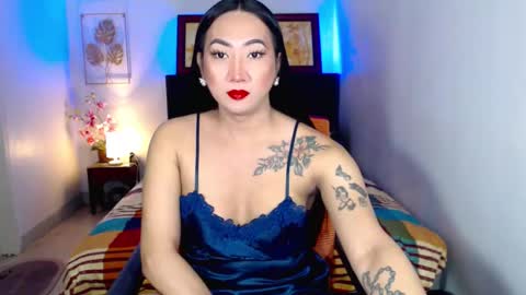 QUEEN online show from March 2, 2025, 4:21 pm