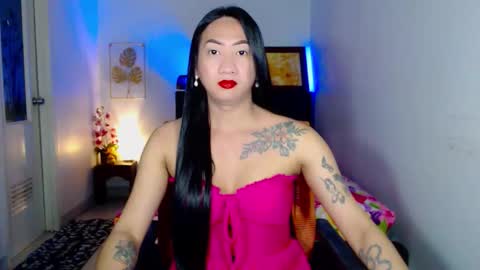 QUEEN online show from February 13, 2026, 11:39 am