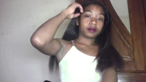 queennaya online show from June 23, 2026, 7:17 am