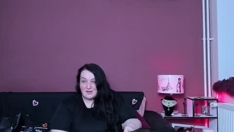 Snapshot of queenofhaze chatting on November 2, 2025, 4:31 pm you may simply address Me with Your Grace online show from November 2, 2025, 4:31 pm