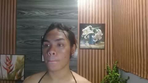 Snapshot of queenofheart09 chatting on October 5, 2025, 10:35 am ELLA MAE online show from October 5, 2025, 10:35 am
