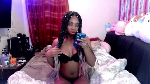 QueenOfHearts online show from February 9, 2025, 3:43 am