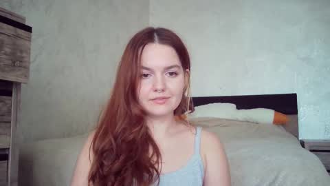 Snapshot of queenofmodels chatting on January 27, 2025, 12:26 pm QueenOfModels online show from January 27, 2025, 12:26 pm