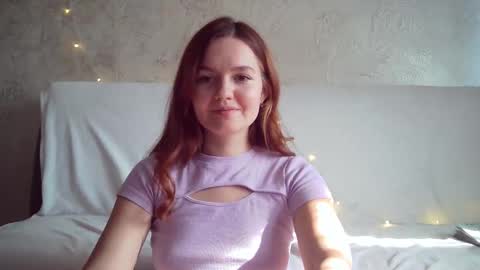 Snapshot of queenofmodels chatting on February 2, 2025, 8:35 am QueenOfModels online show from February 2, 2025, 8:35 am