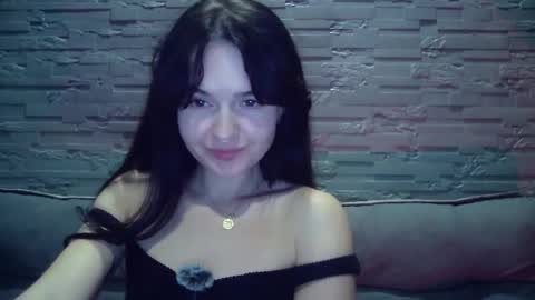 Snapshot of queenofmodels chatting on November 13, 2025, 3:11 pm QueenOfModels online show from November 13, 2025, 3:11 pm